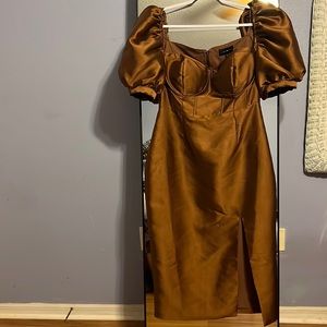 Brown dress off shoulder non stretch material with thigh slit